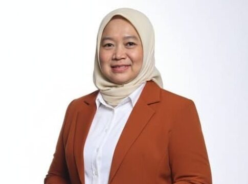 Fitriarosaria Endah Binti Roeswardhi